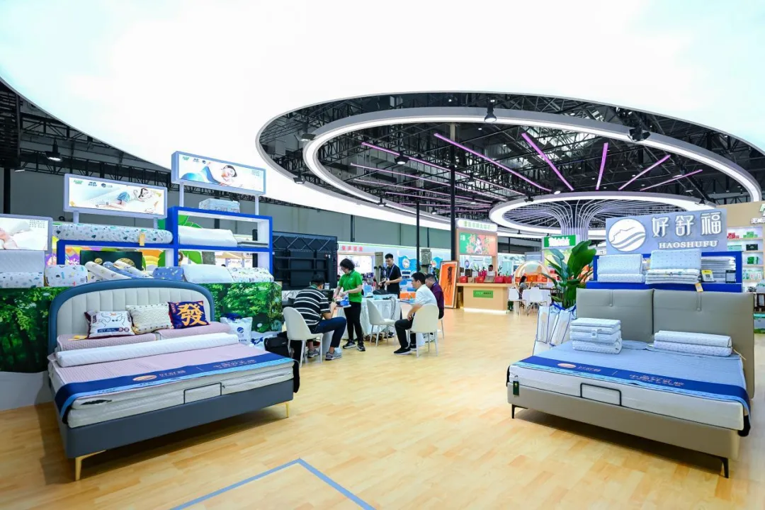 1733735851939094593.jpg 1733735851939094593.jpg